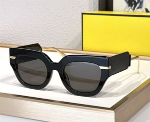 Mode populära designer 40122 solglasögon för kvinnor vintage glamorös fjärilsformade överdimensionerade acetatglasögon avantgarde stil anti-ultraviolet kommer med låda