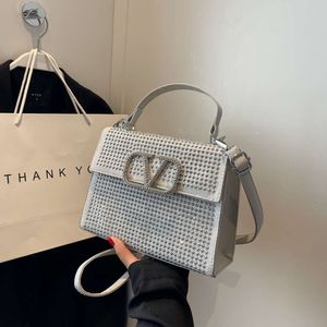 Shop Design Handbag Wholesale Retail Diamond Bag Womens Summer Ny trendig och avancerad mode mini handhållen middag liten