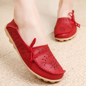 Boots Design Flower Cutout Women's Moccasins stor storlek 3444 Loafers Lazy Slip On Flats Spring Summer Breattable Soft Leather Shoes