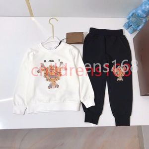 Set di abbigliamento per bambini Bambino in due pezzi Felpa con cappuccio per bambino Pantaloni lunghi Abbigliamento per bambini Ragazzi e ragazze Maglione firmato Bambini Manica lunga Marchio di lusso Set primavera e autunno