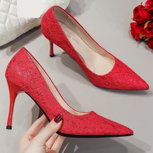Туфли небольшого размера, женские красные свадебные кружевные туфли-лодочки на высоком каблуке-шпильке для подружки невесты, женские вечерние свадебные туфли с острым носком B0000