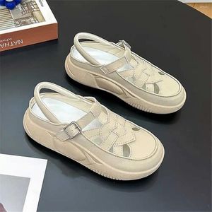 Sandals Number 40 Round Foot Women's Comfortable Shoes 2024 Summer Disposable Slippers Sneakers Sport Est