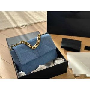 Material Luxury Made Bag Fashion of Design Checkered Womens Classic Sheepskin Flip med kedjepåsar Mönster PRAKTISK OCH VERSATILE ONE AUDLE CROSSBODY