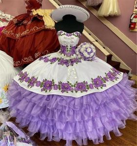 Mexikansk lavendel quinceanera klänningar lätt lila spetsar boll klänning ruffles korsett topp söt 16 klänning älskling prom klänningar vestidos 6027417