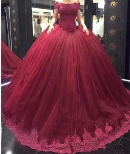 2019 Wine Red Quinceanera Dresses 15 Party Formal Flooldenlängd Ball Gown Celebrity Formal Party Gown Vestidos DE 15 ANOS QC12855981353