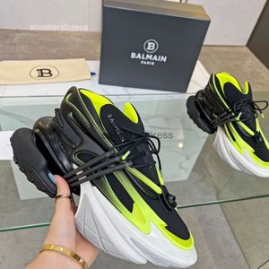 En kvalitetsförsäljning baalmain par topp billigt 2024 airbag sneaker man mens designer match skor fot mode man 1 twof