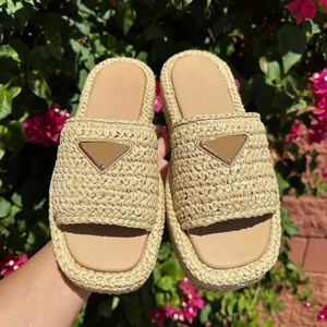 Designer Sandals Women Slippers Slip On Gold Buckle Slip On Black Brown Pool Casual Sandals Beach Room Flip Flops