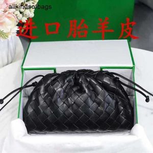 Bottegvenets Bags Pouch Large Plaid Woven Versatile Imported Fetal Sheepskin Womens Bag Leather Handbag Cloud Messenger Shoulder