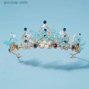 Tiaras Icazo European Bride Wedding Artificial Pärled Crown Artificial Crystal Lämplig för Ball Party Holiday Headwear Y240319