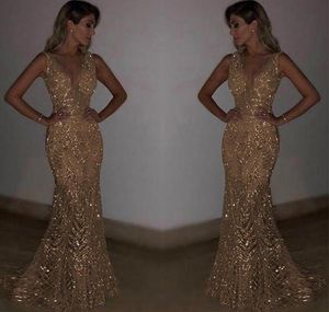 Luxury Sequins Applique Mermaid Prom Formal Dresses 2019 Billiga i Stock Vneck Trumpet Full Lenght Evening Party Gown4582540