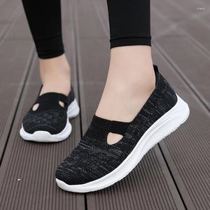 أحذية النساء المشي 890 fiess mesh slip-on light loafer summer Sports Outdoor Flats أحذية رياضية كبيرة الحجم 35-42 5 5