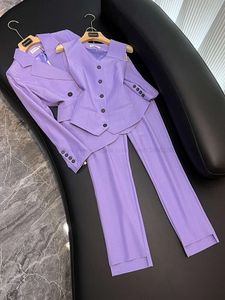 2024 Осенние фиолетовые комплекты из двух предметов со штанами Сплошной цвет с длинным рукавом с зубчатыми лацканами Двубортный пиджак Блейзеры Топ Жилет Комплект из трех брючных костюмов X3L012598