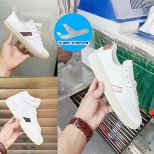 2024 VJA French Brasilien Green Low-Carbon Life V Organic Cotton Flats Platform Sneakers Women Casual Classic White Designer Mens Loafers