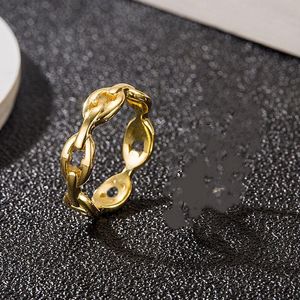 Luksusowy projektantka projektantka moda kreatywna pierścionek Enamel Men Men Letter Pierdzież Panie Para Wedding Para