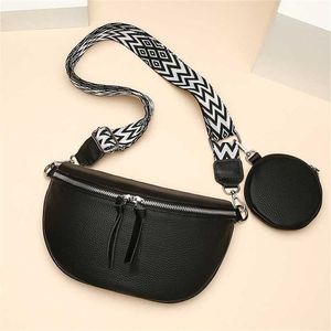 Chic Shoulder Bags Bag Womens Fashion Diagonal Straddle Chest Trend Saddle One Leather designer handbags tote 240311