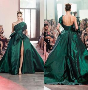 Elie Saab 2020 Dark Green Evening Dresses 어깨 아랍어 Kaftan High Split Split Formal Women Prom Gowns residos de novia98795331941089