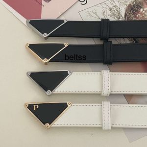 Designerbälten för man Luxury Letter P PU 3.0 cm Geometric Invertered Triangle Metal Pin Buckle Belt