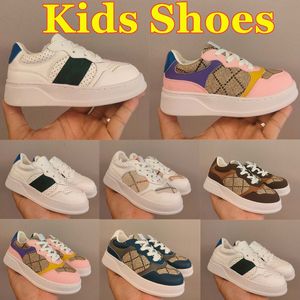 Designer Kids Shoes Toddler Sneakers Baby Shoe Boys Girls Flat Leather Kid Youth Spädbarn First Walkers Trainers