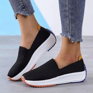 Sapatos casuais femininos leve cunha salto vulcanizado sapato plataforma tênis confortável malha slipon senhoras pequeno branco