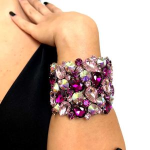 Bangle Stonefans Purple Crystal överdriven armband Bröllopsarmband för kvinnor Fashion Geometric Mountain Crystal Armband Dress Handgjorda smycken 240319