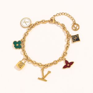 Braccialetti classici Bracciale di design Bracciale in acciaio inossidabile Bracciale alla moda con ciondolo a forma di lettera Bracciale Donna Uomo Cool Donna Braccialetti placcati oro 18 carati Gioielli Regali