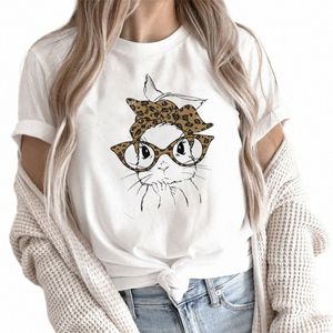 サマーファッションの女性Tシャツ面白いウサギバニーフラワーズアニマルプリントTシャツFEMME HARAJUKU SHIRT KAWAII COLOSS Tシャツ女性