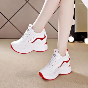 Casual Schuhe Frauen Leder Plattform Turnschuhe Frühling Trainer Weiß High Heels Keil Outdoor Sport Atmungsaktiv