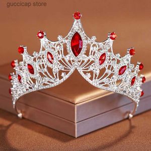 Diademi Itacazzo Copricapo da sposa Color argento Stile barocco Nobile corona nuziale da donna Y240319