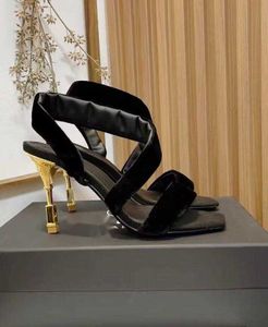العلامة التجارية الصيفية الفاخرة مونيتا صندل أحذية سيدة الذهب منحوتة الكعب الأسود المخمل الضيق الحزب الزفاف مثير النساء المشي EU35-40