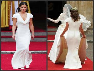 Famosos vestidos de dama de honra Pippa Middleton com decote em V profundo drapeado sexy e vestido de botão coberto de sereia de manga curta deslumbrante Even1331704