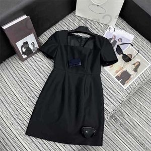 Basic & Casual Dresses Designer Early Spring Fashionable and Elegant Style Simple and Slimming Triangle Bag with embellishments Square Neck Short Sleeve Dress