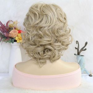 Parrucche sintetiche Parrucche in pizzo 14 pollici Capelli sintetici Corti Ricci Grigi Neri Cosplay Parrucca da donna con frangia per Halloween Natale Scuola Giorno del Ringraziamento 240328 240327