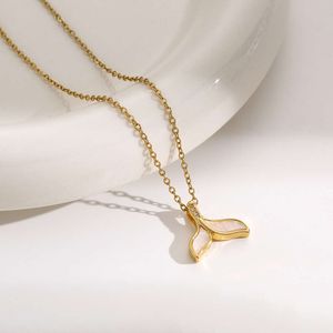 New Fishtail Shell Necklace for Women's Light and Small Collar Chain