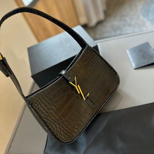 Armpit Bag Women's Designer Bag Luxury Stylish Retro Fashion Bronze Metal Hardware Shoulder Strap With Letter Hook Fastening Shoulder Handbag No Box