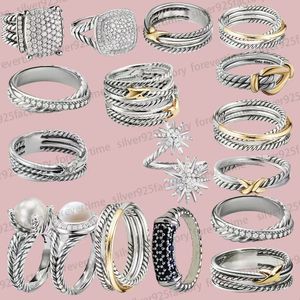 Hot Dy Ring for Women 1: 1 Högkvalitativa bröllopsringar med diamanter Engagement Station Cable Collection Vintage Ethnic Loop Hoop Punk Designer Dy Jewelry Gift