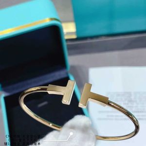 AA Designer Charm Bangle Bracelet TifanT Love S925 Pure Silver Double T Bracelet with White Shell Gold Electroplated 18K Gold Turquoise Elastic Ring Bracelet SWCV