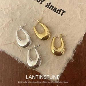 Серьги-кольца, винтажные золотые U-образные металлические серьги для женщин, простой усовершенствованный дизайн, праздничные украшения для молодых девушек, высокое качество N766