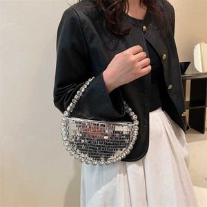 Chic Shoulder Bags French Style Designer Handväskor PESKIN STUDDED Diamond Handväska Tote Kvinnor Populära Womens Luxury Water Dinner Bag 240311