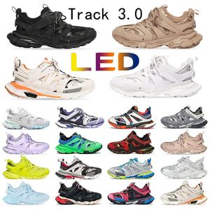 Paris Track 3 med LED -designer Casual Shoes Herrens kvinnors spår 3.0 Runners Light Up Triple S Pink Light Blue Grey Full Black Reflective Designer Sneakers Platform