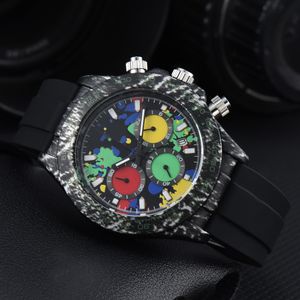Moissanite relojes 손목 시계를위한 2024 New Mens 시계 모든 다이얼 작업 쿼츠 시계 고품질 톱 고급 브랜드 시계 남성 패션 R0L09