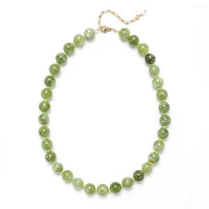Choker Zmzy Olive Green Agate Stone Pärled Kort halsband Design Charms Neck