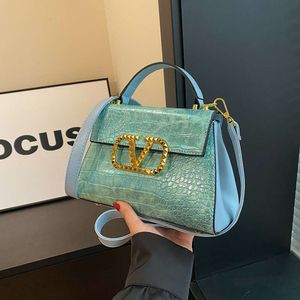 Shop design handbag wholesale retail Crocodile Pattern Fashion Texture Atmosphere Womens Bag Gradient Color Popular Small Elegant Women Bags