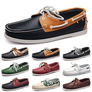 Scarpe casual da uomo Nero Tempo libero Silvers Taupe Dlives Marrone Grigio Rosso Verde Walking Low Soft Multis Leather Uomo Sneakers Scarpe da ginnastica da esterno Scarpe da barca Traspiranti AA018