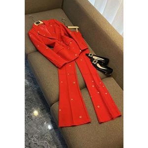 2024 Autumn Red Metal Otwór Slim Dwuczęściowe spodnie Zestawy z długim rękawem jednolatkowatym blezerowym Blazer Blazer Top Flare Spoders Suits Zestaw O3G302676