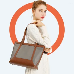 Totes Moda Borse da donna in nylon di grande capacità Borse a tracolla Borsa da viaggio da donna di alta qualità Borsa a tracolla femminile di design