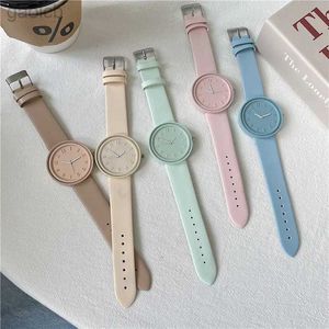 Wristwatches UTHAI H111 2023 New Womens Quartz Watch Advanced Macaron lollipop Temperament Simple Retro Sen Student Digital Watches Clock 24319