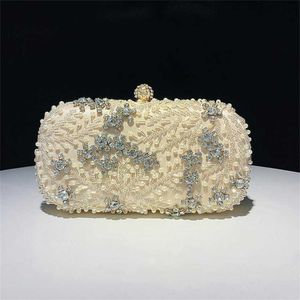 Hip Shoulder Bags Handheld Designer Handbags Tote Banquet Bag Handmade Beaded Embroidered Womens Evening Clutch 240311