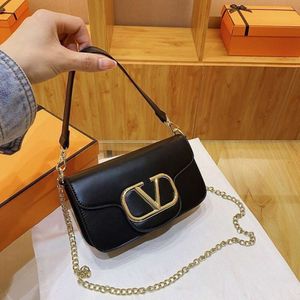 Shop design handbag wholesale retail Spring 2024 Womens Handheld Small Bag Simple and Shoulder Trend