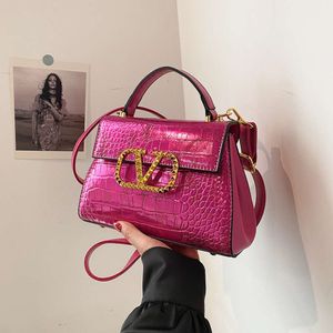 Shop design handbag wholesale retail Womens Bag 2024 New Fashion Trend Small Simplified Crocodile Pattern Handheld Shoulder