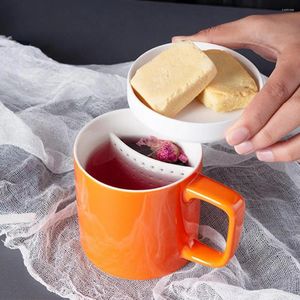 Tazze Piattini Tazza da tè multiuso in ceramica di grande capacità con coperchio con filtro per regalo per ufficio a casa Tazza con colino da donna